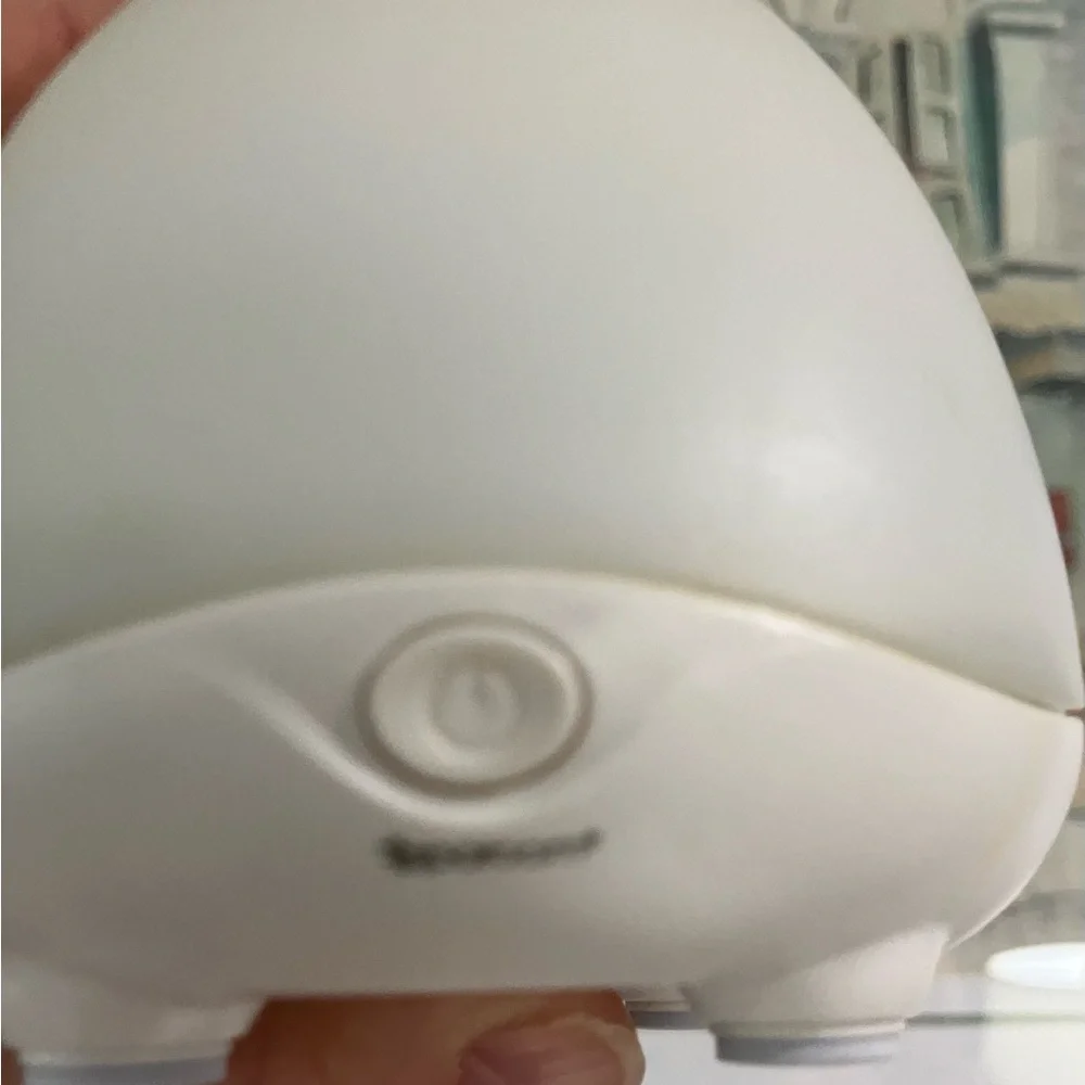 Essential oil diffuser